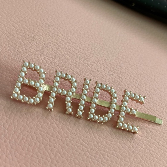 Bride Faux Pearl Hair Clip Pin Rose Gold - Picture 2 of 6